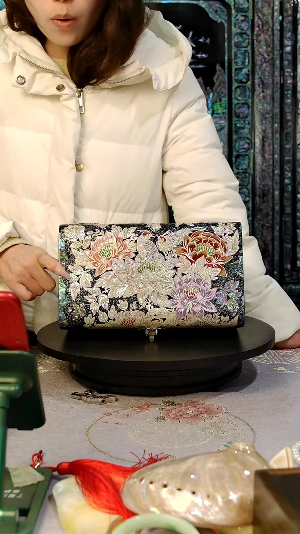 黑金鲍全满螺·弘贝雅螺钿漆器文化馆