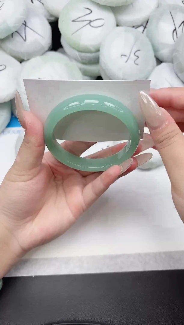 未镶嵌手镯石英质玉112-57.4