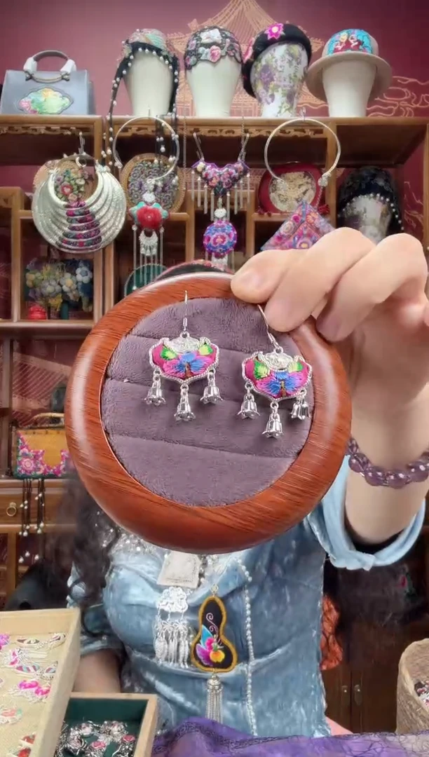 刺绣耳环71甜甜家