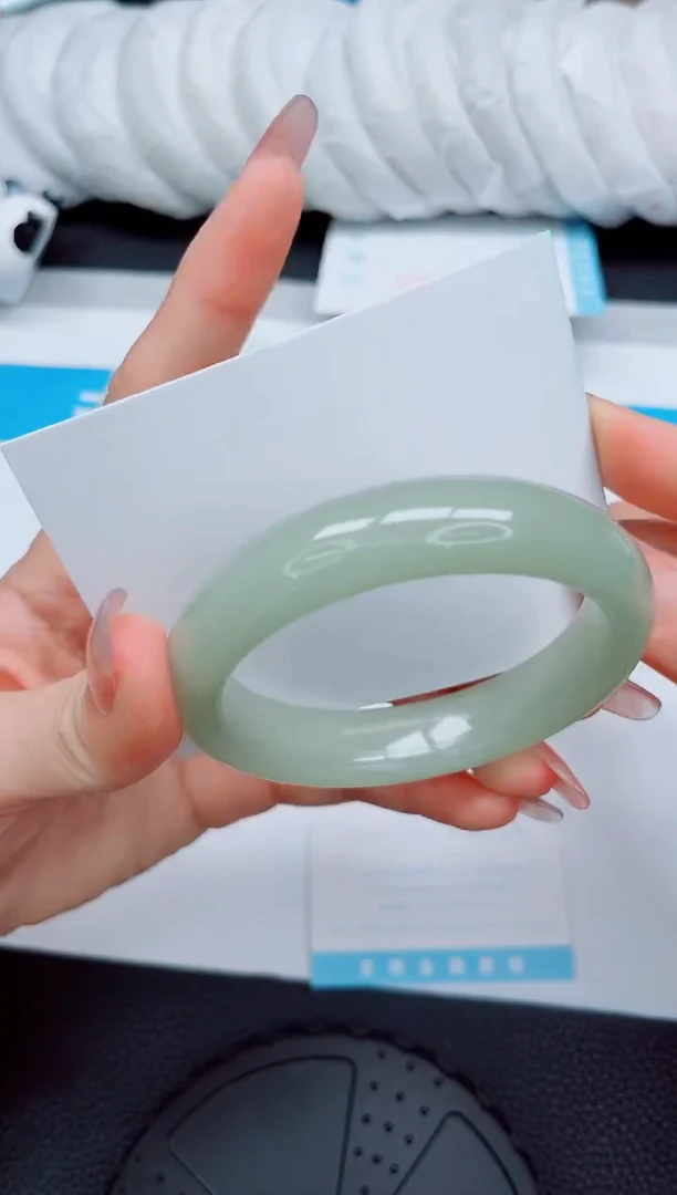 石英质玉手镯未镶嵌256-59