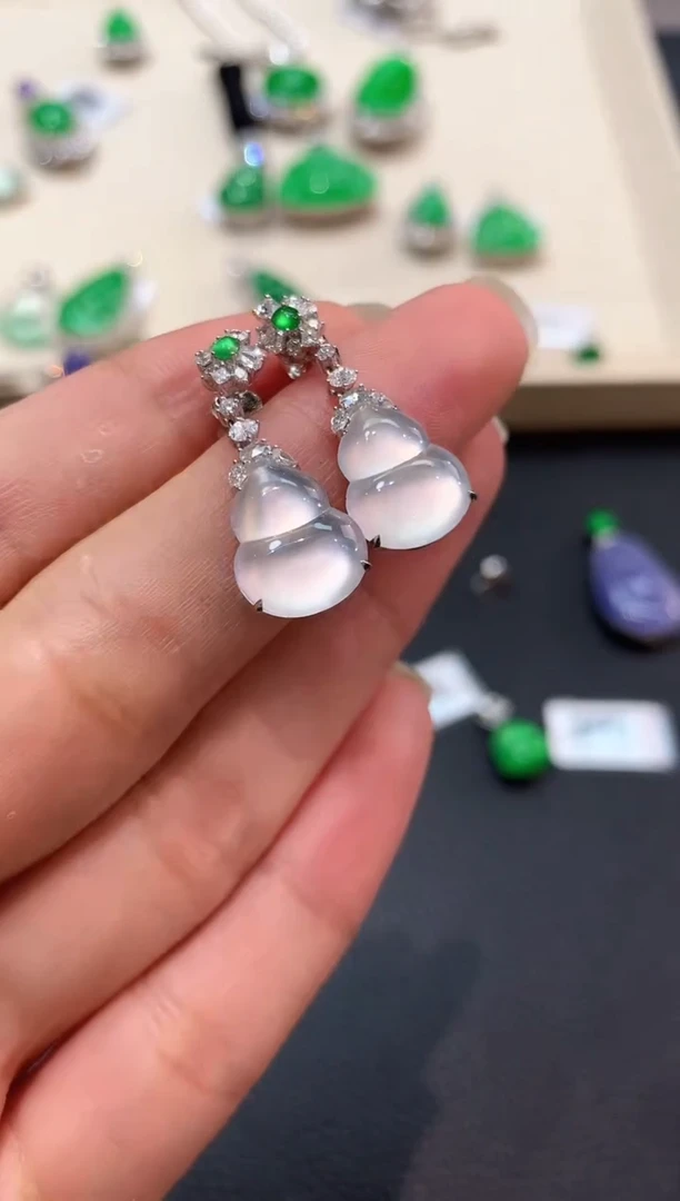 翡翠18K金镶嵌耳饰m60