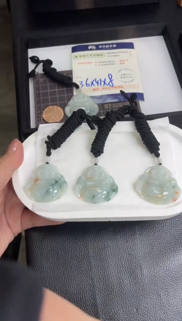 【闪购商品】翡翠挂件未镶嵌大佛公FL11配绳/多样性发其一CP