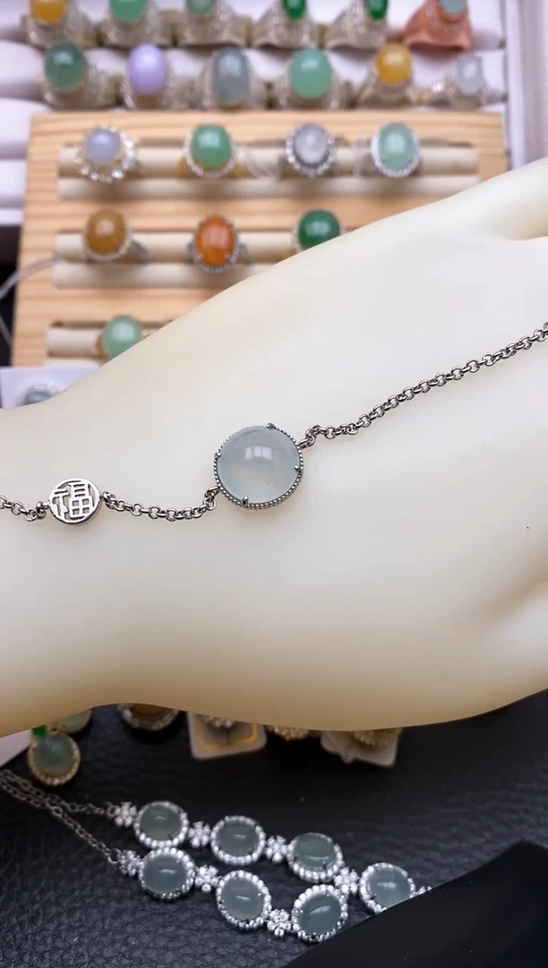 【闪购商品】翡翠手链银S925镶嵌5589