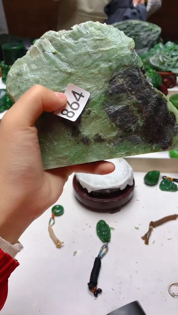 未镶嵌和田玉（碧玉）珠宝半成品1