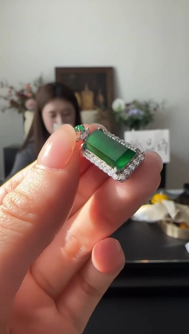 【闪购商品】翡翠吊坠(不含链)银S925镶嵌银镶