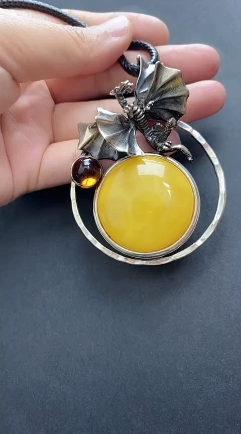 【闪购商品】琥珀裸石银S925镶嵌蜜蜡吊坠