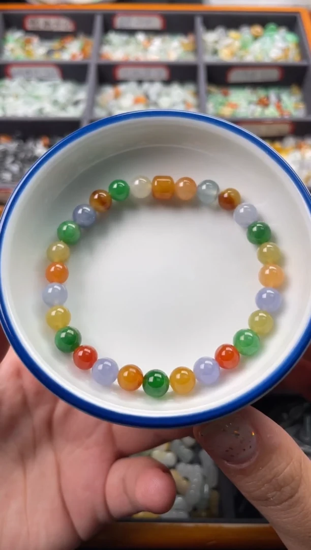 【闪购商品】翡翠颈饰未镶嵌翡翠圆珠手串