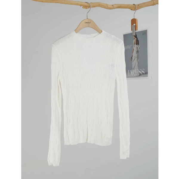 朵以2025春季新款基础简约半高领针织衫打底软糯套头39SC031133