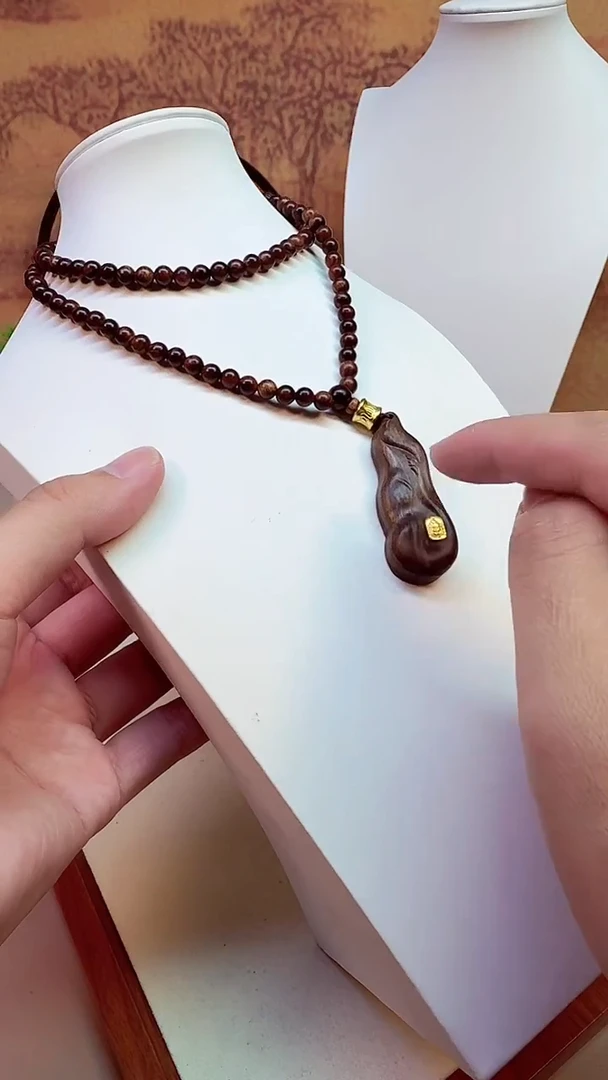 14K金镶嵌颈饰玛瑙/玉髓A650