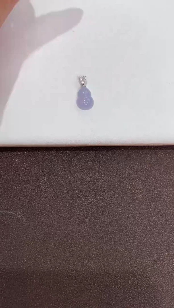 翡翠18K金镶嵌颈饰天然缅甸a货翡翠