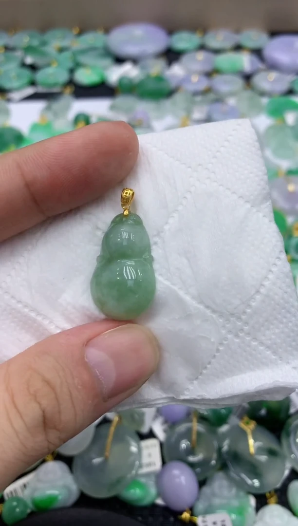 颈饰未镶嵌翡翠天然缅甸翡翠A货