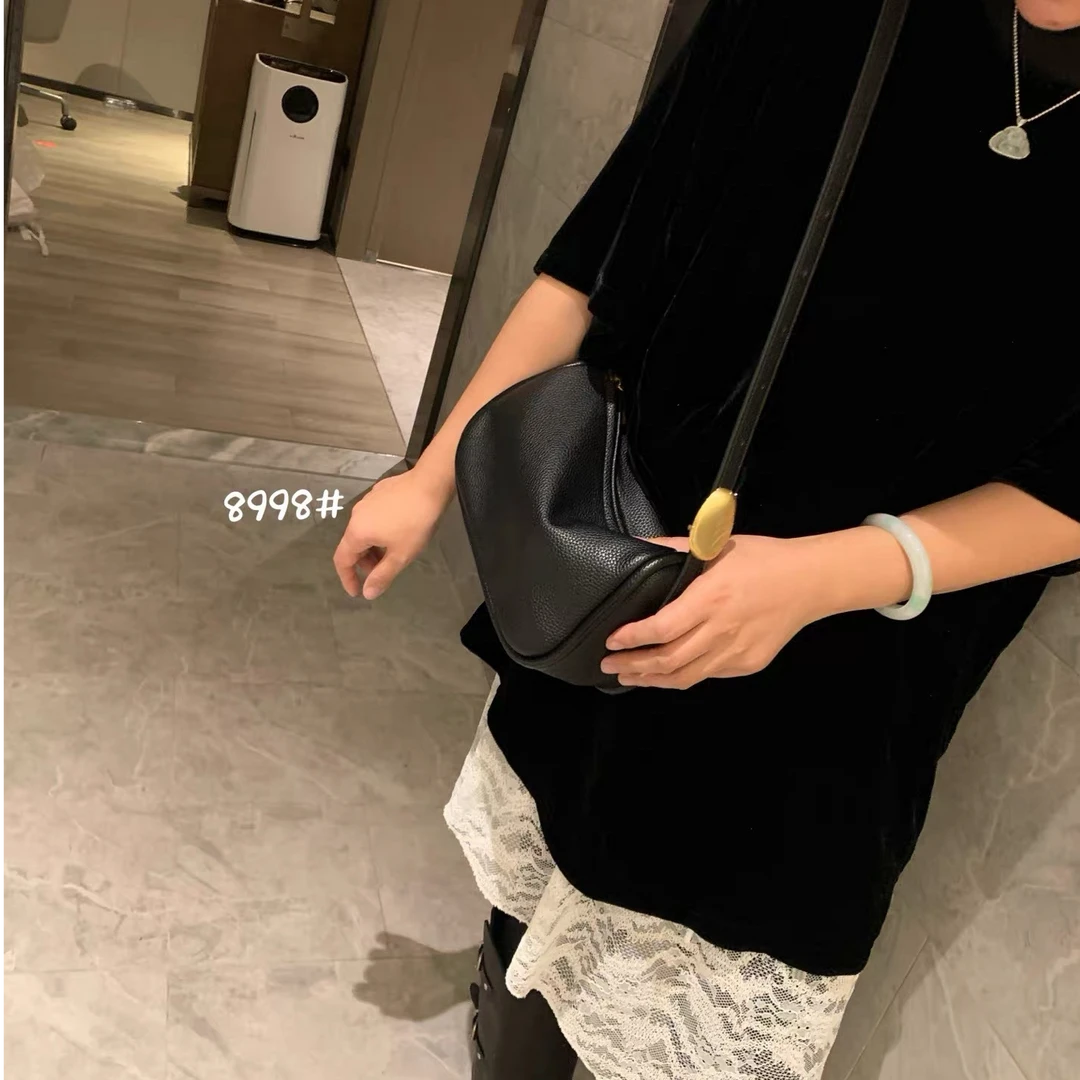 【工厂直销】】18243轻奢百搭时尚手提斜挎包