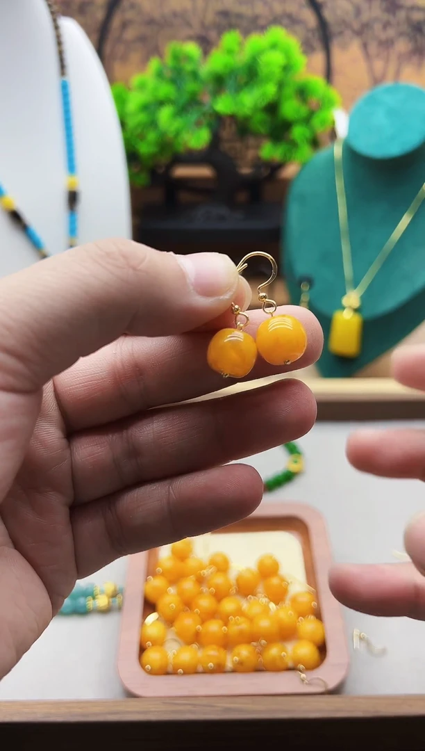 【闪购商品】蜜蜡耳饰14K金镶嵌E01