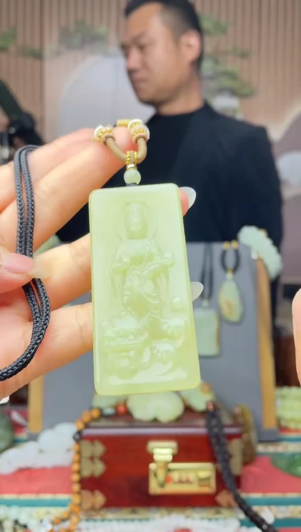 未镶嵌和田玉挂件拍一发一