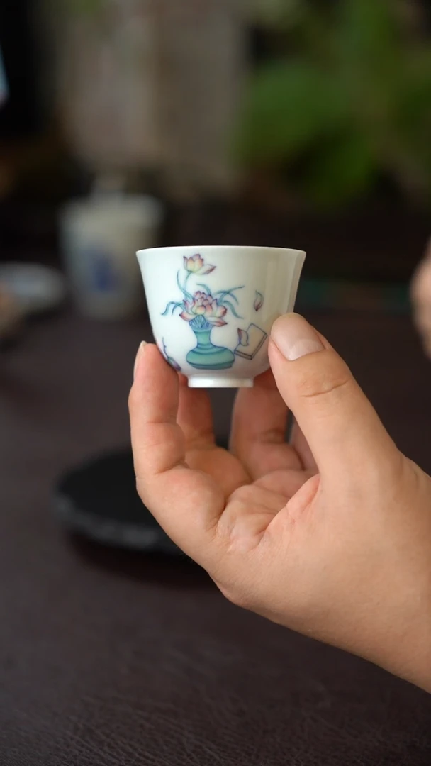 景德镇全手工手绘斗彩清供主人杯02号