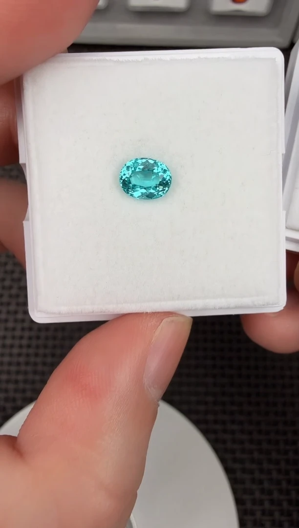 【闪购商品】磷灰石椭圆未镶嵌1.3-B012170