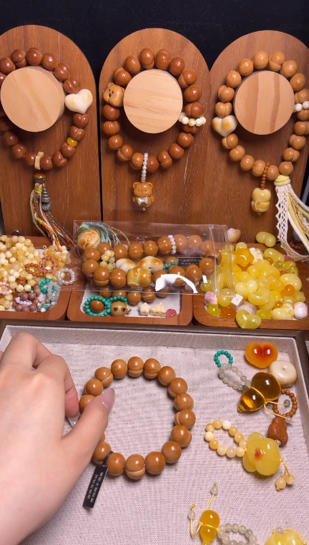 手串猴头核桃小****o全品纯手工聚宝盆爱心黄跑环星星三通