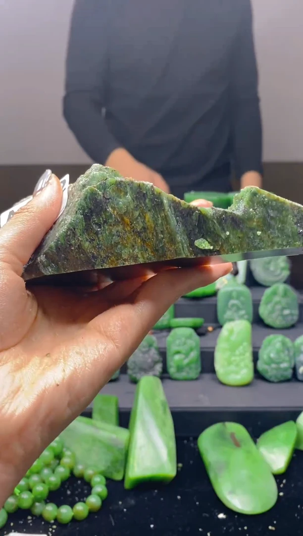 未镶嵌和田玉珠宝半成品1