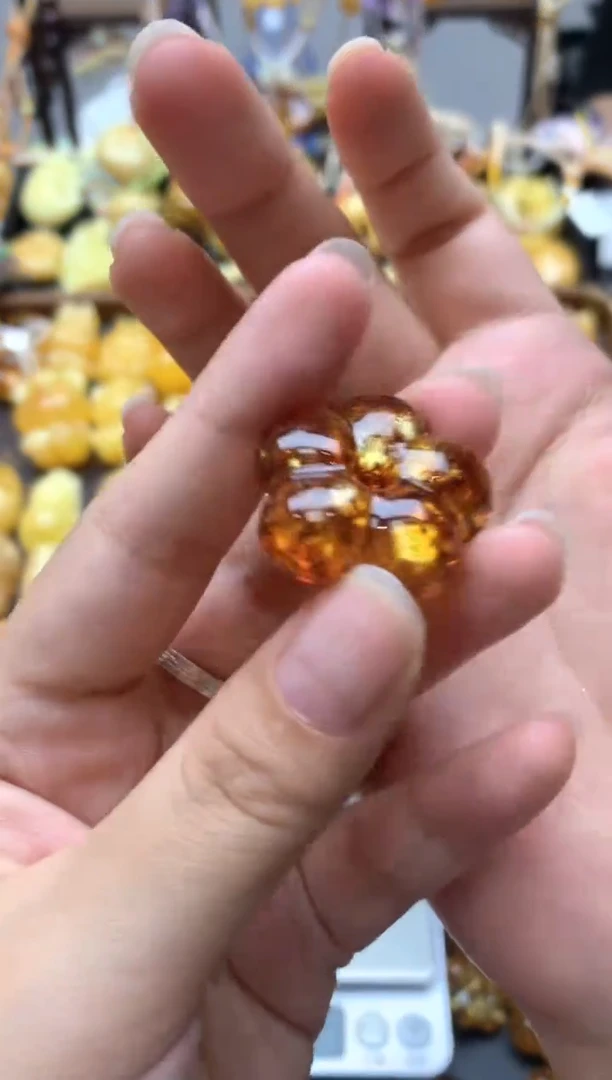 未镶嵌琥珀珠宝奇石086琥珀蜜蜡花粉有纹小坑介意勿拍
