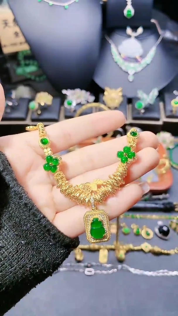 【闪购商品】翡翠项链银S925镶嵌项链