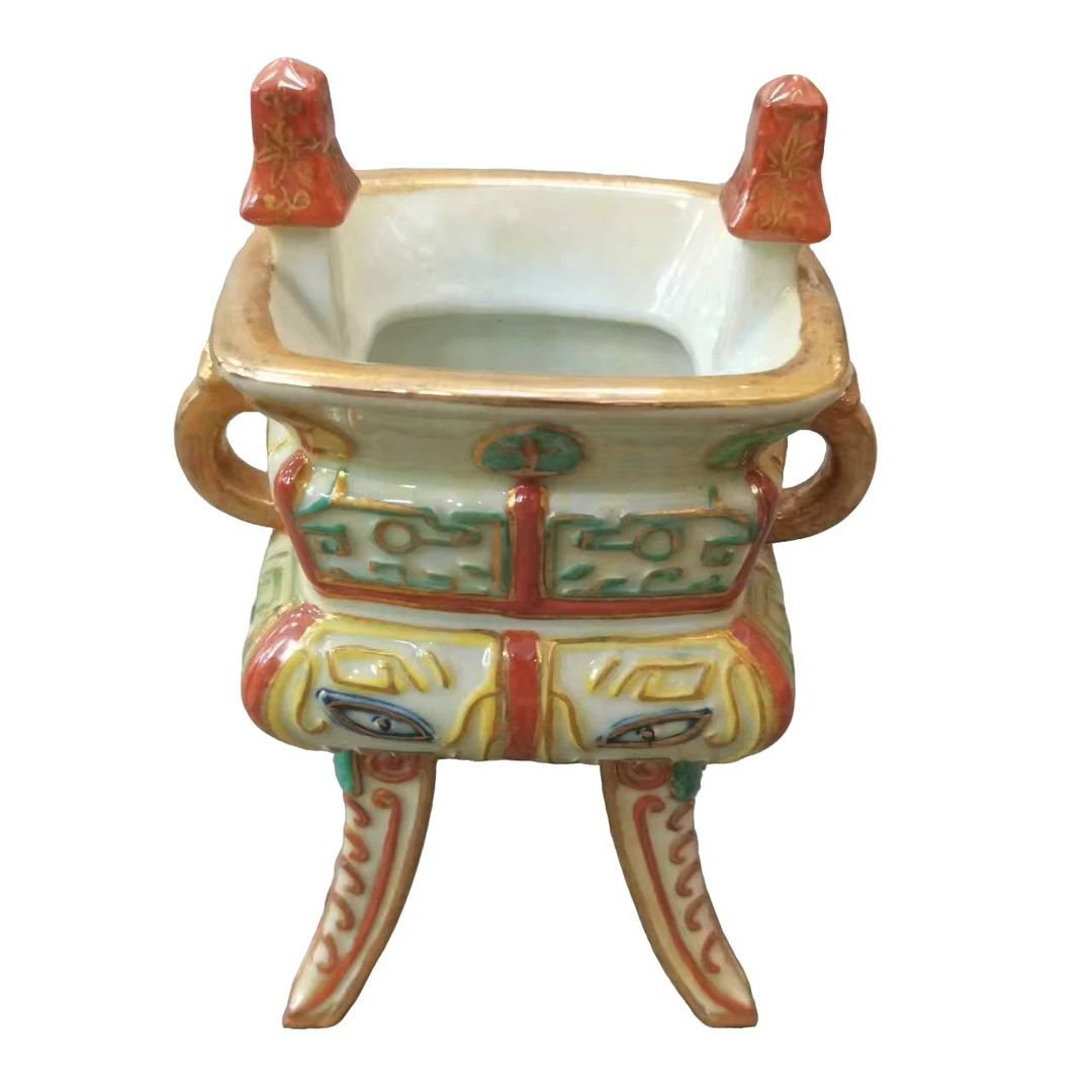 A60-法华彩描金摆件