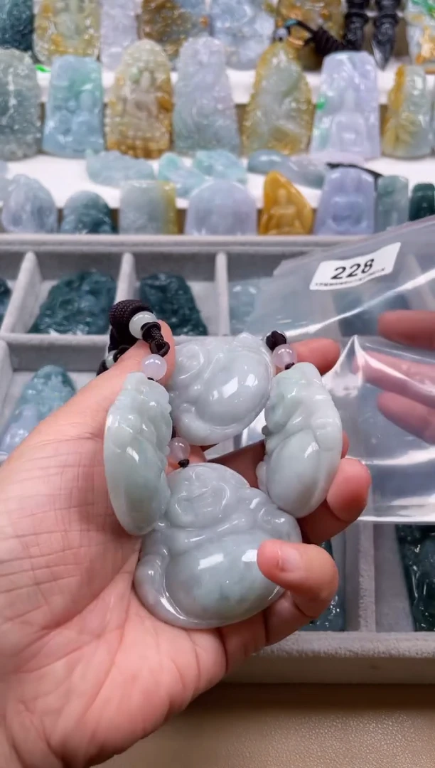 【闪购商品】翡翠颈饰未镶嵌缅甸A货翡翠有瑕疵多样性发一佛228