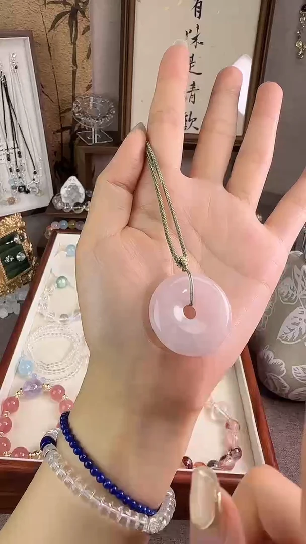 吊坠(赠链)未镶嵌水晶粉水吊坠