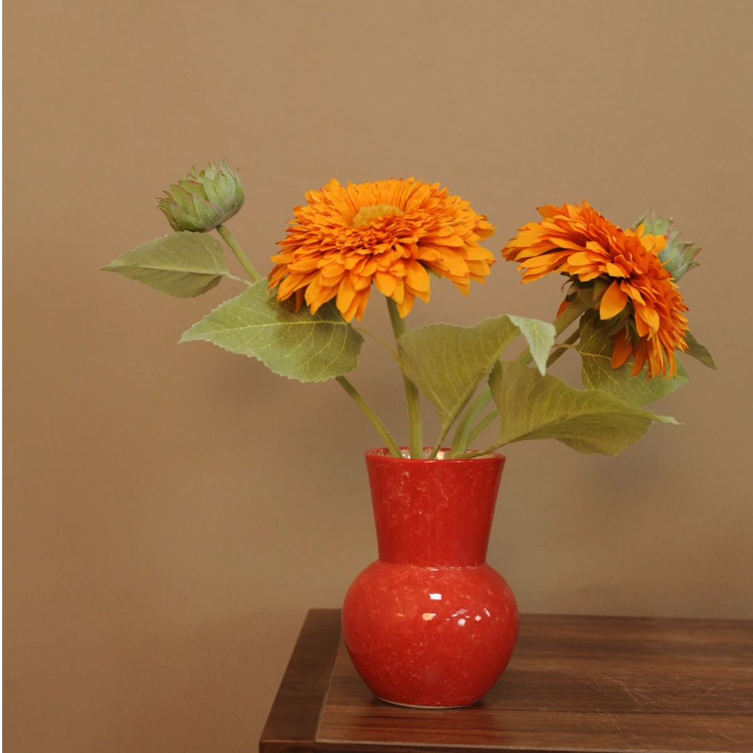 景德镇艺术感小花瓶（红天球 ）