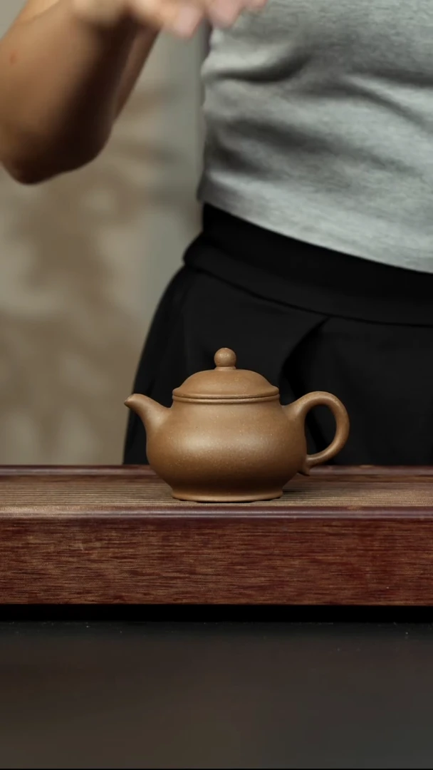 紫砂茶壶芝麻绿 潘壶