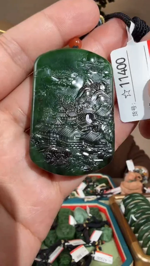 颈饰未镶嵌和田玉1