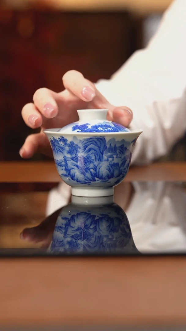 杯看山柴窑青花山水