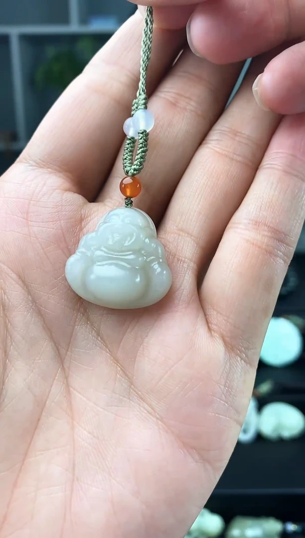 和田玉未镶嵌颈饰1