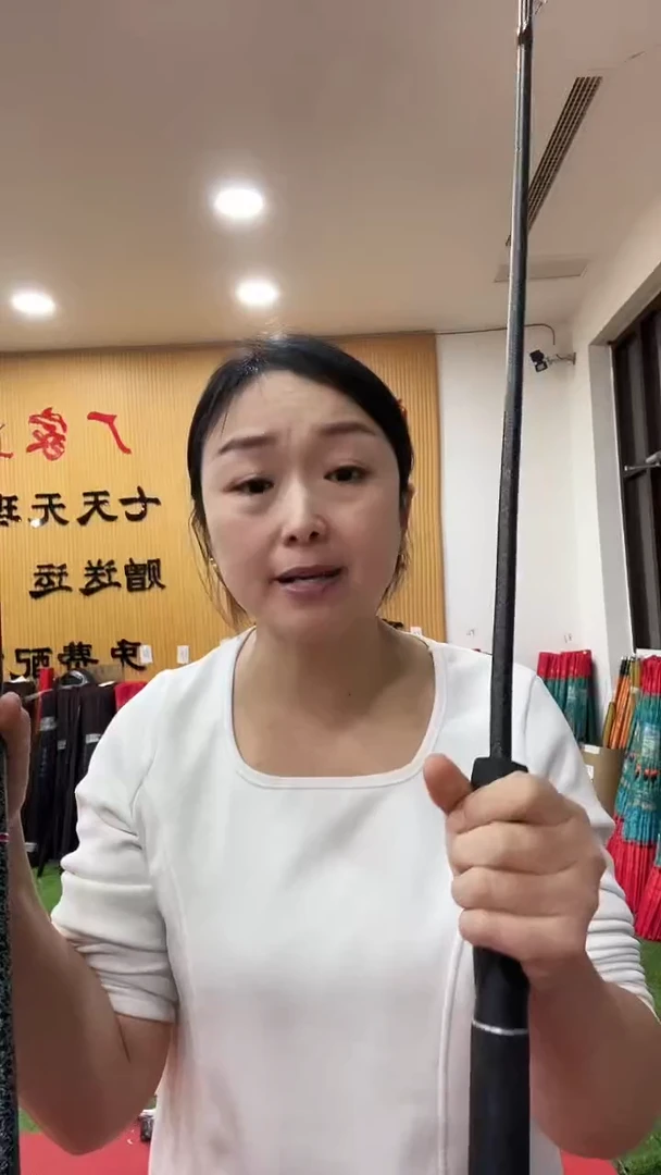 碳素1.8m路亚竿一支