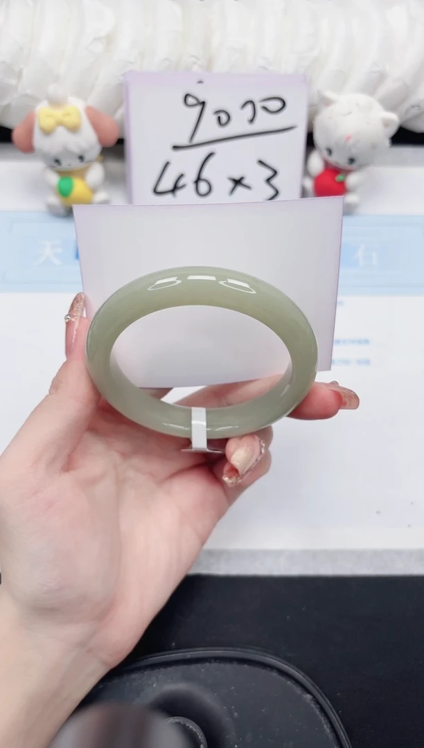 未镶嵌手镯石英质玉84-58