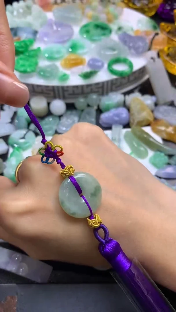 【闪购商品】翡翠挂件未镶嵌翡翠