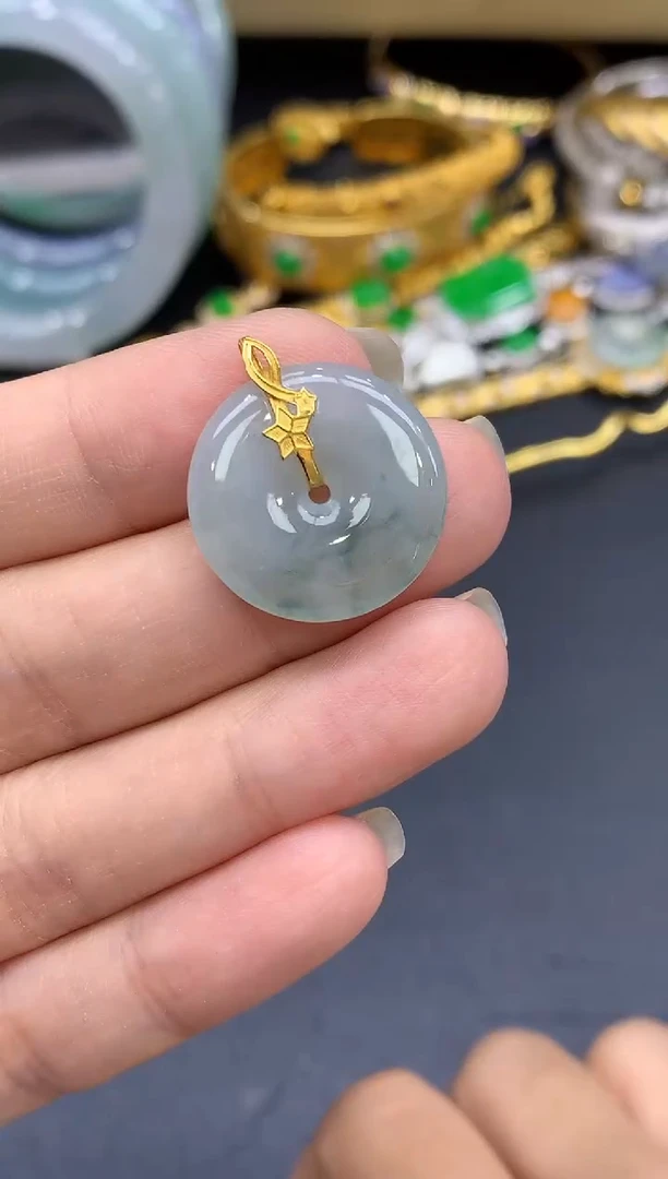 颈饰18K金镶嵌翡翠400-中国好珍宝