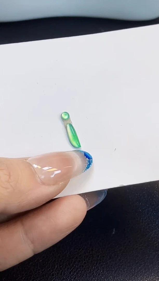 裸石翡翠牛奶02冰绿随行2.9/9.9*3*2