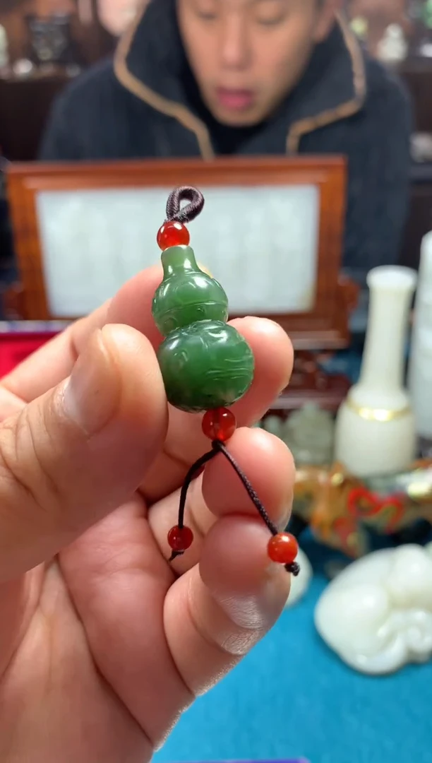 颈饰未镶嵌和田玉拍一发一