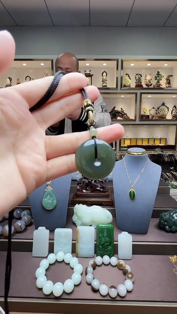 【闪购商品】和田玉挂件未镶嵌苏