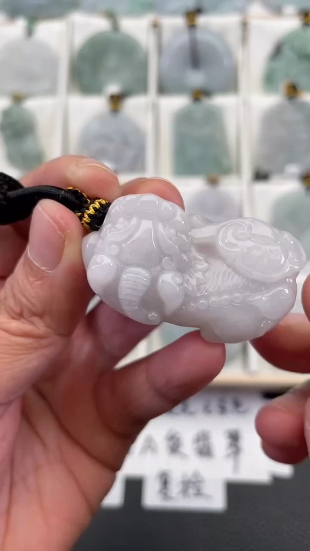 颈饰未镶嵌翡翠天然缅甸翡翠A货288