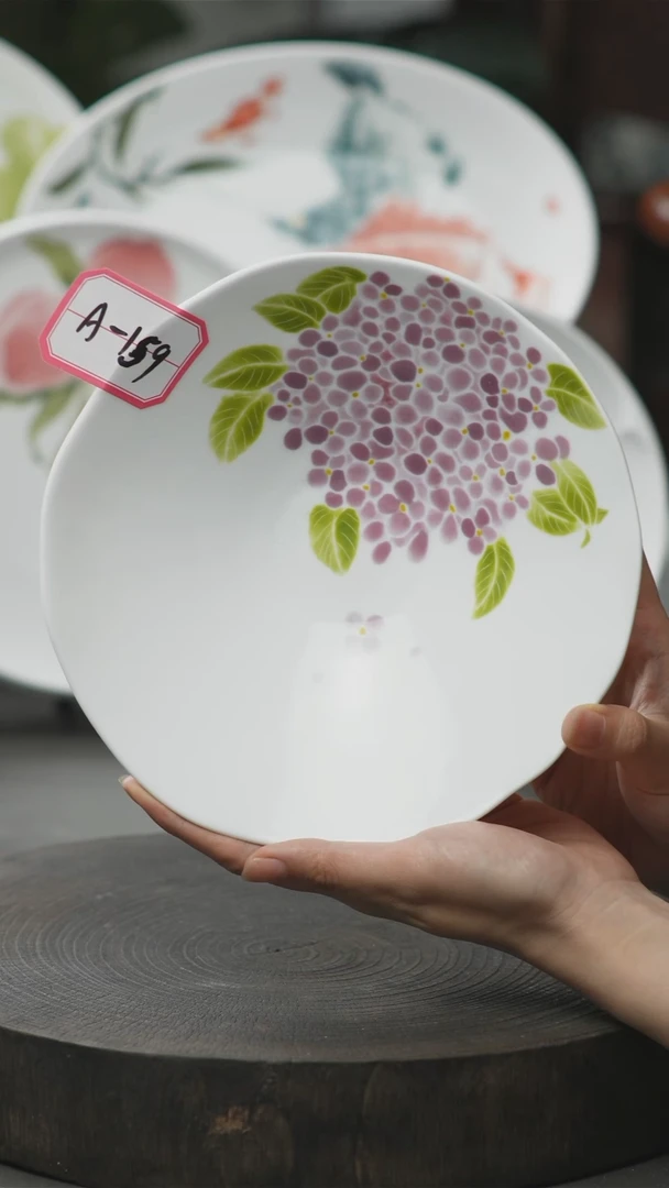 碗手绘分水釉下彩绣球花紫色斗笠碗