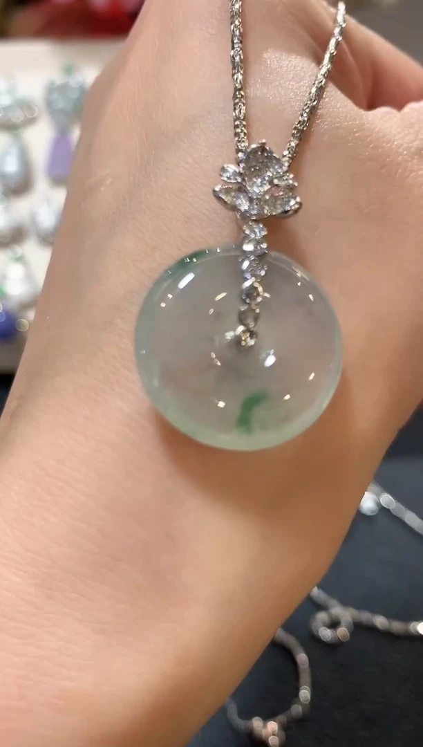 吊坠(不含链)18K金镶嵌翡翠n22