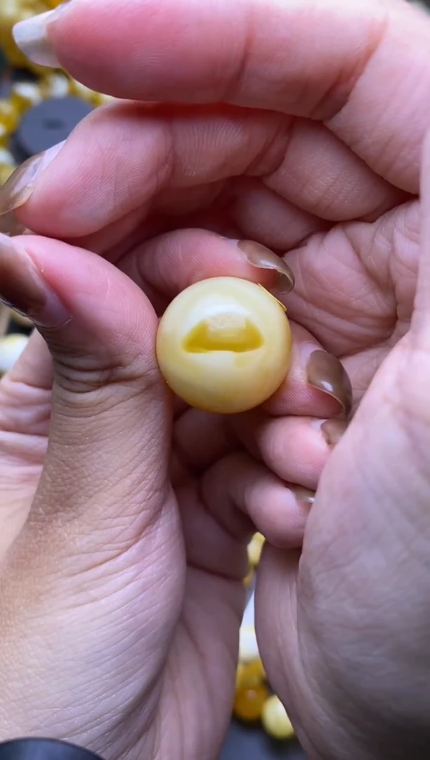 【闪购商品】琥珀裸石未镶嵌大小姐珠宝严选42