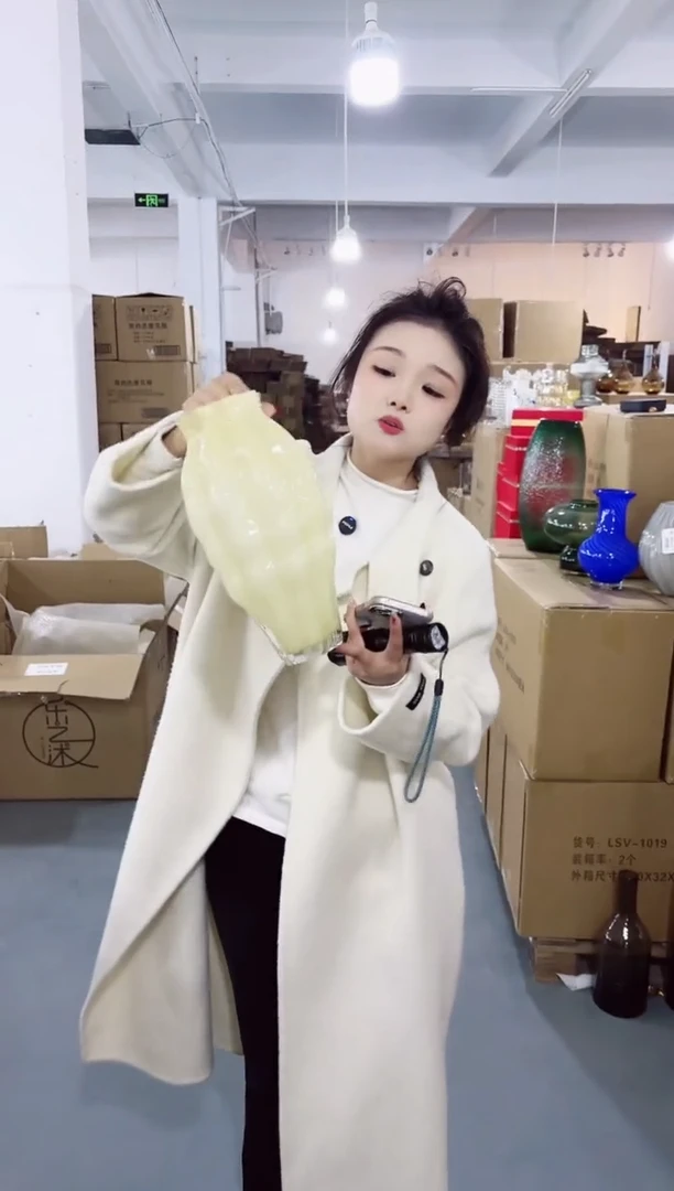 【闪购商品】玻璃私花主义花瓶厂-微瑕-E5TK