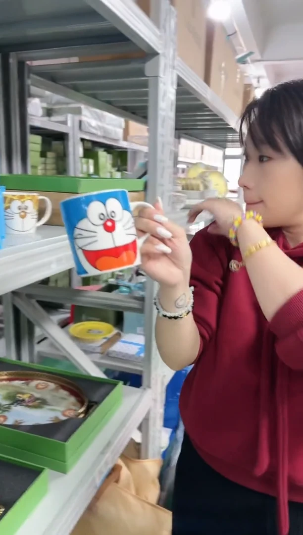 【闪购商品】瓷J072------------