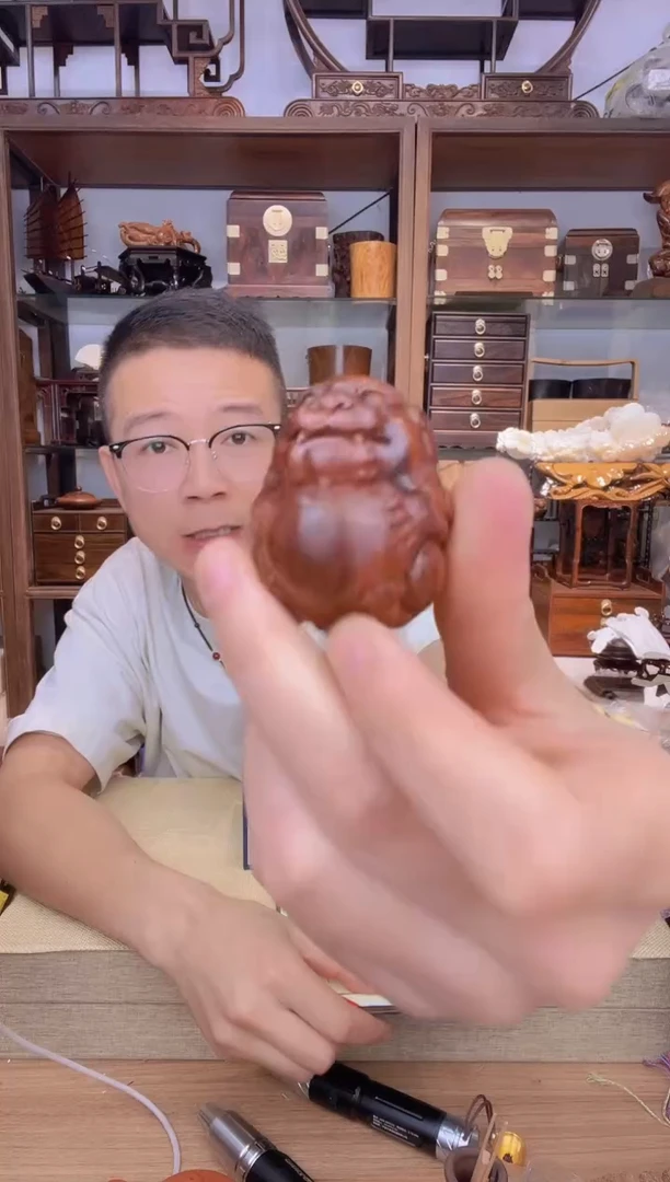 乌木类书架341海黄有求必应手把件40克