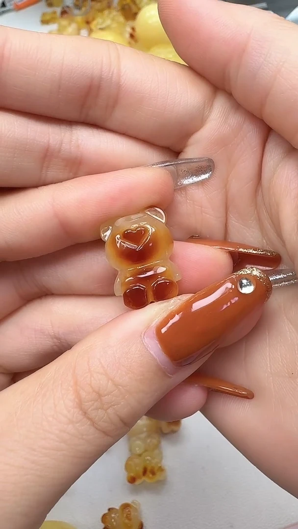 裸石琥珀未镶嵌如图