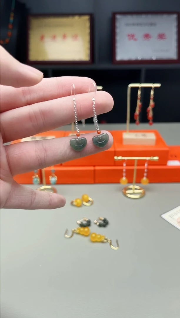 未镶嵌翡翠耳饰A23