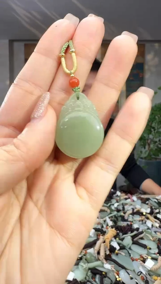 颈饰未镶嵌和田玉拍一发一多样性发货