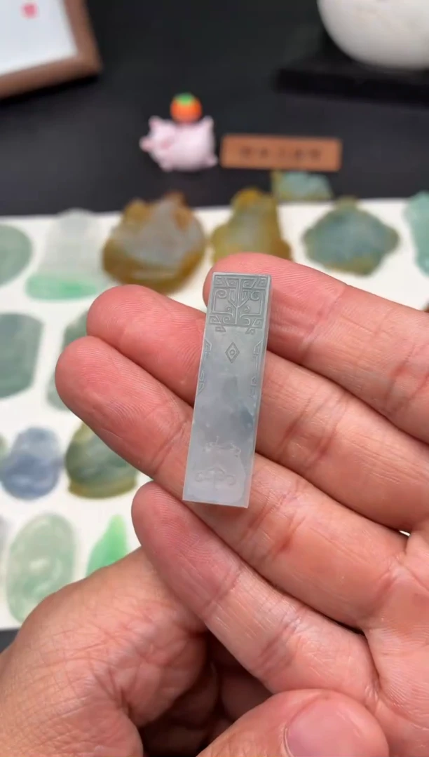 未镶嵌定制翡翠翡翠